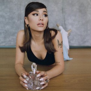 Ariana Grande TheFappeningBlog.com 1.jpg