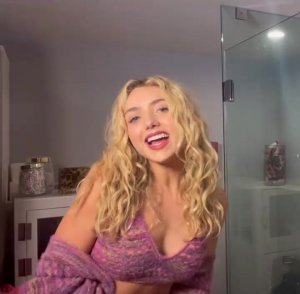 Peyton Roi TheFappeningBlog.com 2.jpg