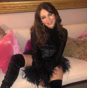 Elizabeth Hurley TheFappeningBlog.com 1.jpg