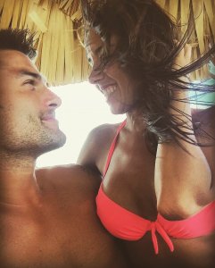 janette manrara - twitpix (2).jpg