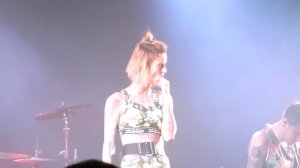 Jennifer Weist Topless 1.jpg