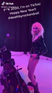 Taylor Momsen TheFappeningBlog.com 0.jpg