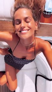 Izabel Goulart TheFappeningBlog.com 2.jpg