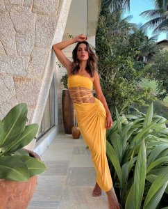 Camila Coelho TheFappeningBlog.com 0.jpg