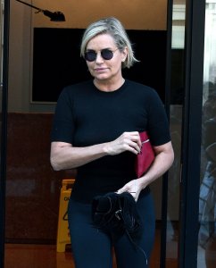 Yolanda Hadid See Through 13.jpg