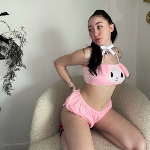 noahcyrus_1613414535547903.jpg