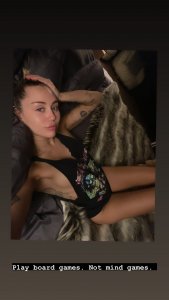 Miley Cyrus TheFappeningBlog.com 1.jpg