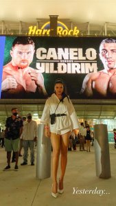 Adriana Lima TheFappeningBlog.com 2.jpg