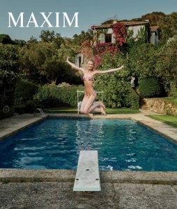 Romee Strijd Sexy Topless 5.jpg