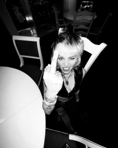 Miley Cyrus TheFappeningBlog.com 1.jpg