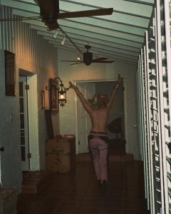 Miley Cyrus TheFappeningBlog.com 2.jpg