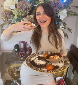 Elizabeth Hurley TheFappeningBlog.com 1.jpg