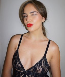 Bailee Madison TheFappeningBlog.com 2.jpg