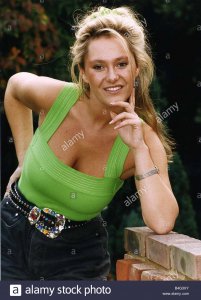 simone-hyams-wearing-green-top-B4G3XY.jpg