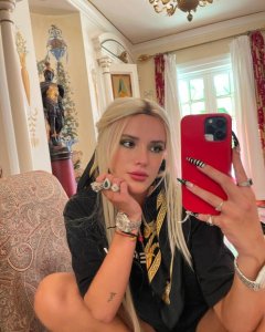 Bella Thorne TheFappeningBlog.com 1.jpg