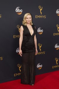 Kirsten Dunst Cleavage 87.jpg