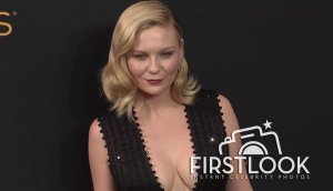 Kirsten Dunst Cleavage 145.jpg