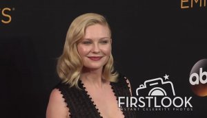 Kirsten Dunst Cleavage 152.jpg