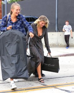 Sofia Richie Braless 8.jpg