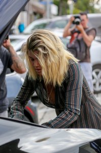 Sofia Richie Braless 15.jpg