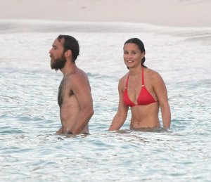 Pippa Middleton Bikini 1.jpg