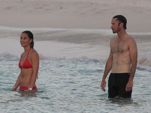 Pippa Middleton Bikini 17.jpg