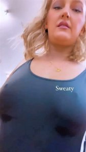 98946406_238189847960836_5298279458955064573_n_Moment (2).jpg