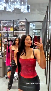 Kylie Jenner TheFappeningBlog.com 1.jpg