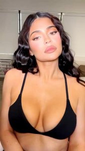 Kylie Jenner TheFappeningBlog.com 0.jpg