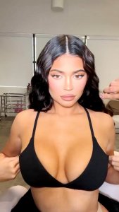 Kylie Jenner TheFappeningBlog.com 2.jpg