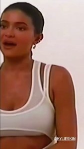 Kylie Jenner TheFappeningBlog.com 1.jpg