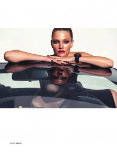 Constance Jablonski Topless 6.jpg