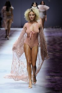 Rose Bertram Sexy -9.jpg