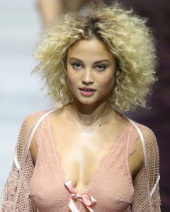 Rose Bertram Sexy -8.jpg