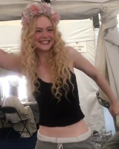 Elle Fanning TheFappeningBlog.com 2.jpg