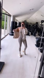 Khloe Kardashian TheFappeningBlog.com 1.jpg