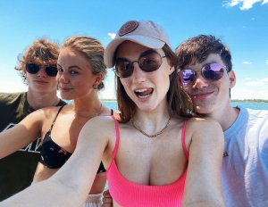 Madison Lintz TheFappeningBlog.com 1.jpg