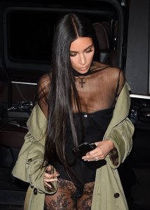 Kim Kardashian Sexy 6.jpg