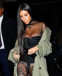 Kim Kardashian Sexy 18.jpg