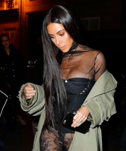 Kim Kardashian Sexy 20.jpg