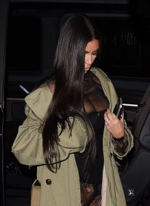 Kim Kardashian Sexy 26.jpg