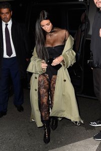Kim Kardashian Sexy 31.jpg