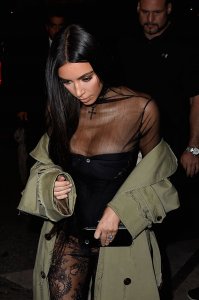 Kim Kardashian Sexy 34.jpg