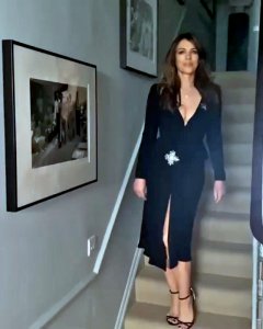 Elizabeth Hurley TheFappeningBlog.com 1.jpg