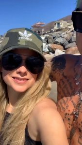 Avril Lavigne TheFappeningBlog.com 0.jpg