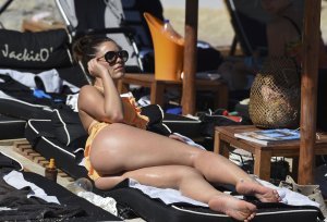 Olympia Valance Sexy 2.jpg