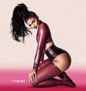 Kylie Jenner Sexy 9.jpg