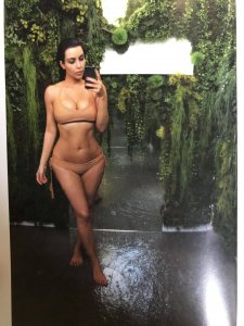 Kim Kardashian Selfies 18 thefappening.so.jpg