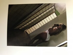 Kim Kardashian Selfies 49 thefappening.so.jpg