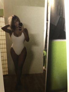 Kim Kardashian Selfies 50 thefappening.so.jpg